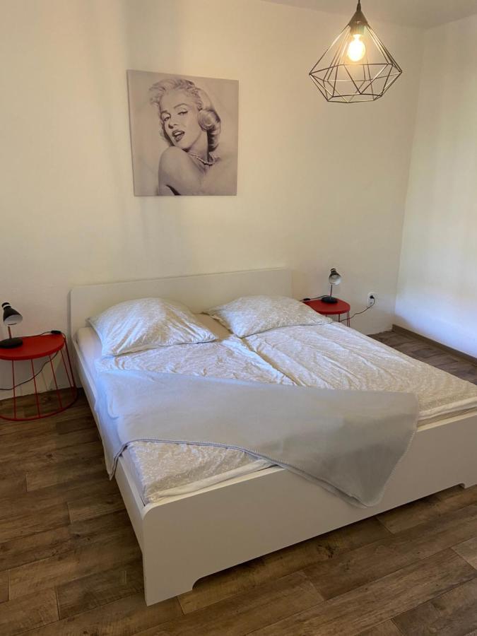Ferienwohnung Am Friedenspark 2 塔勒 外观 照片